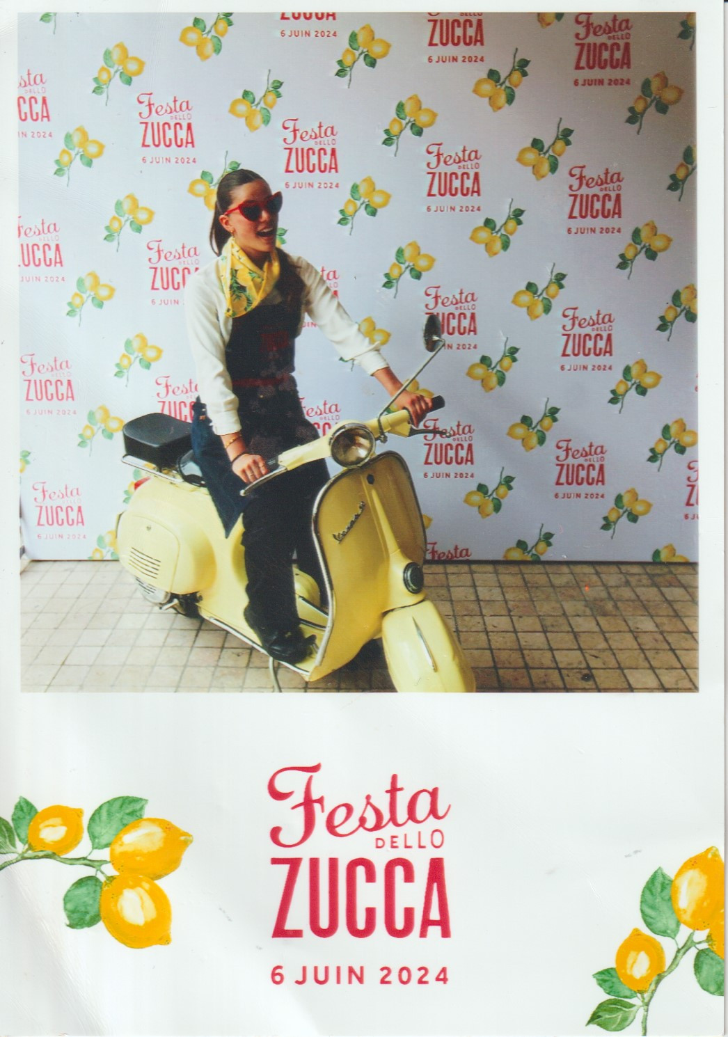 Location Vespa rouge